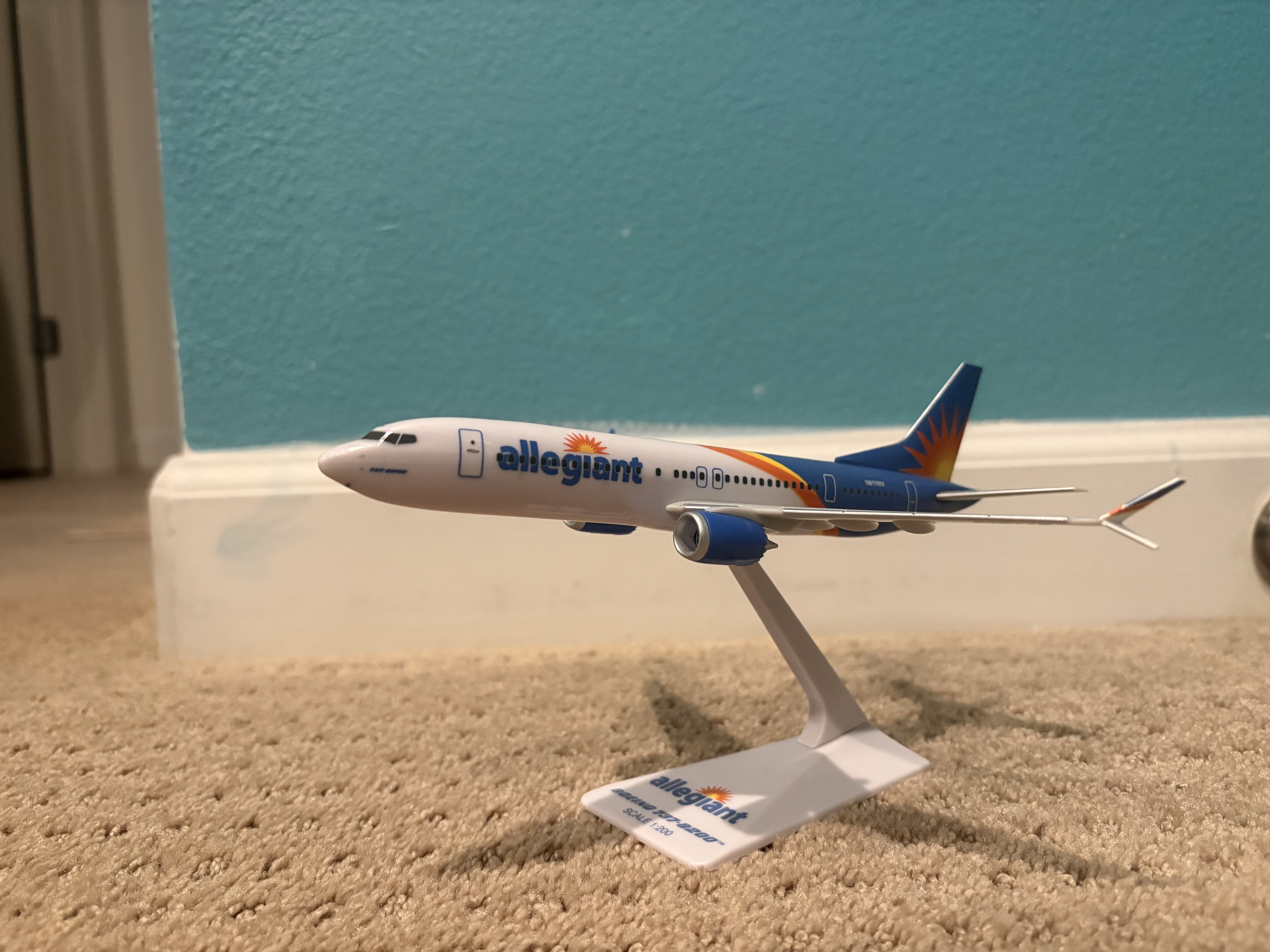 Allegiant Boeing 737 MAX 8-200 1:200