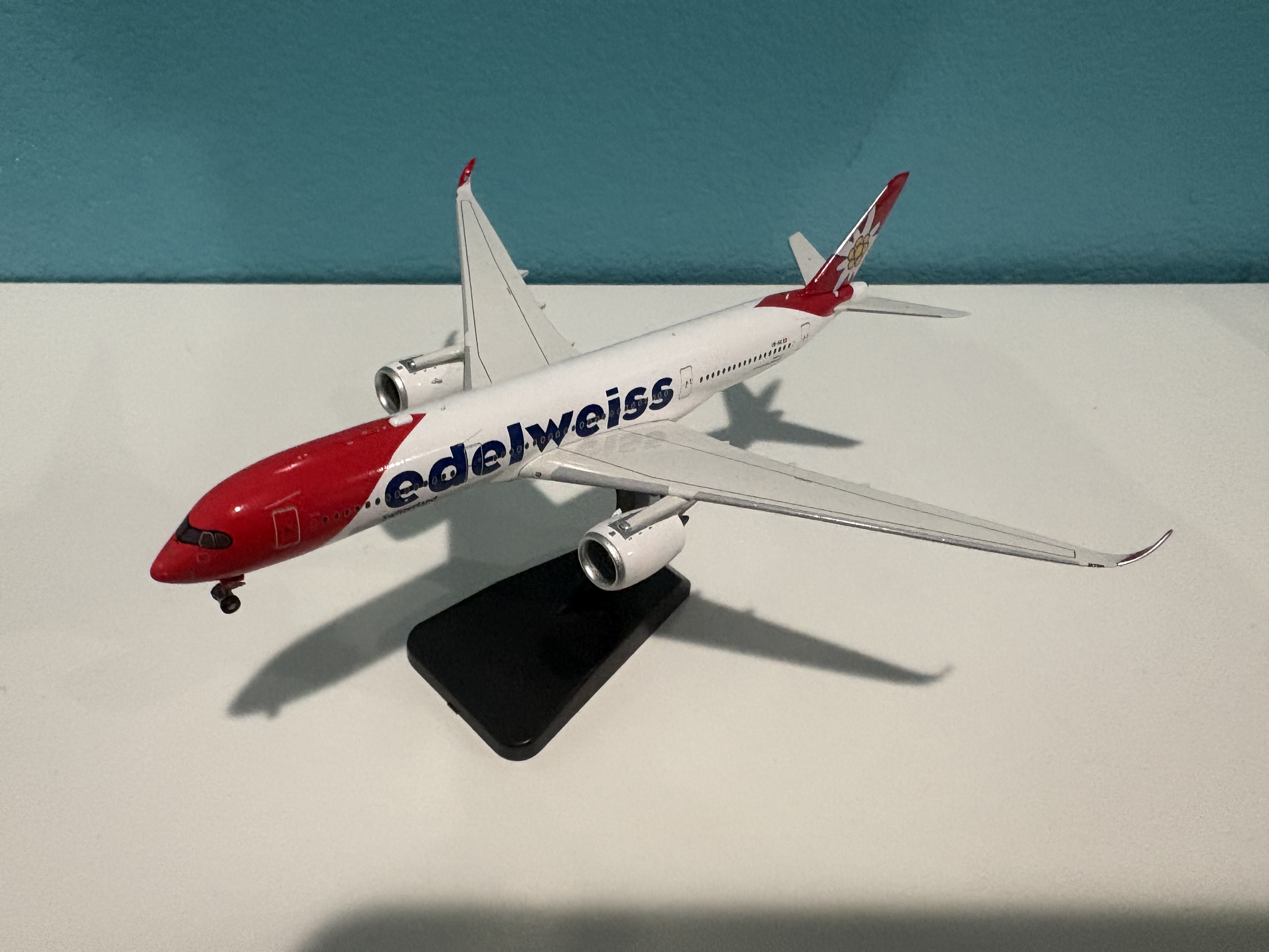 Aviation 400 Edelweiss Airbus A350-900 New Livery  1/400