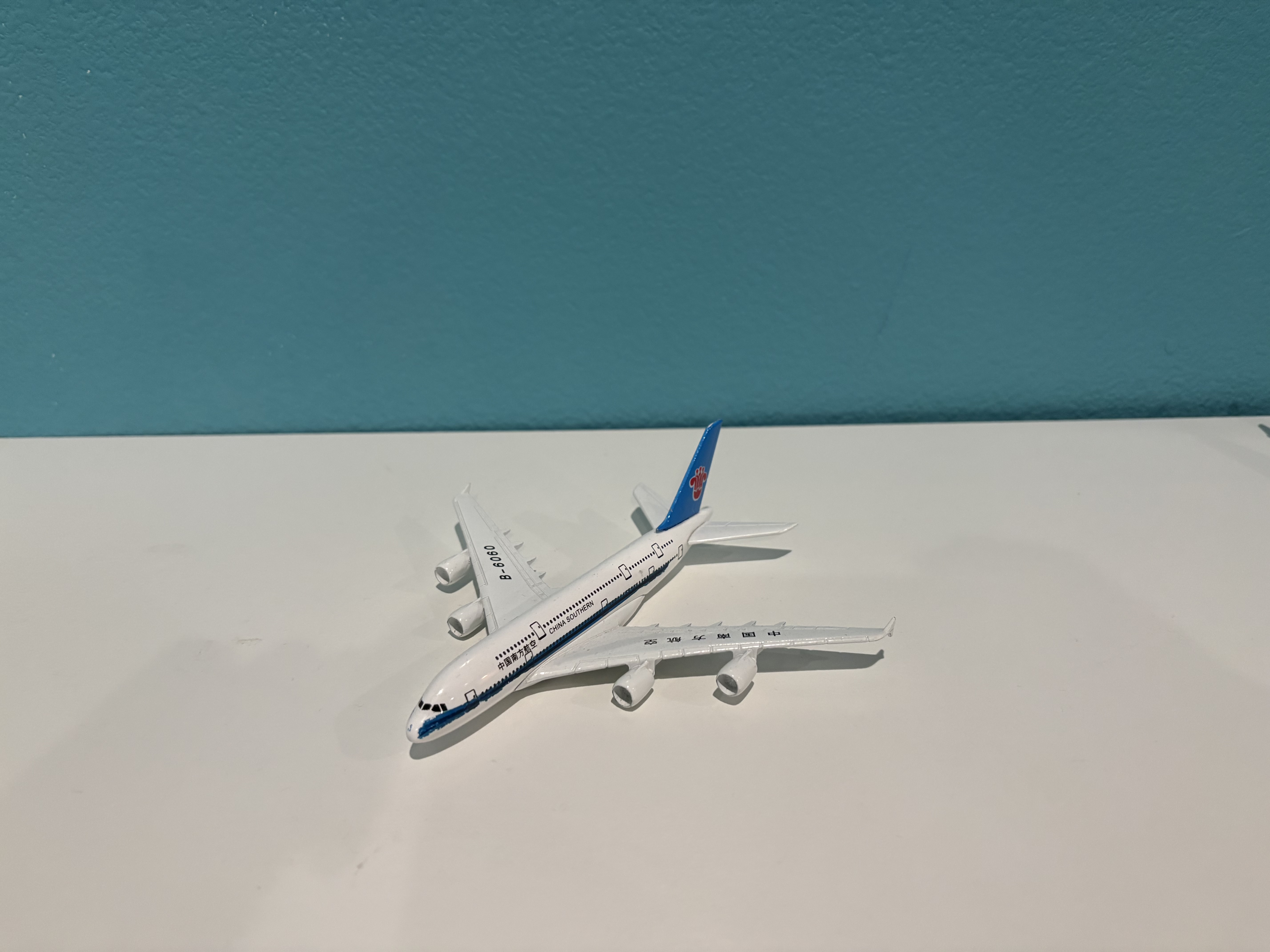 China Southern Airbus A380-800 1:400