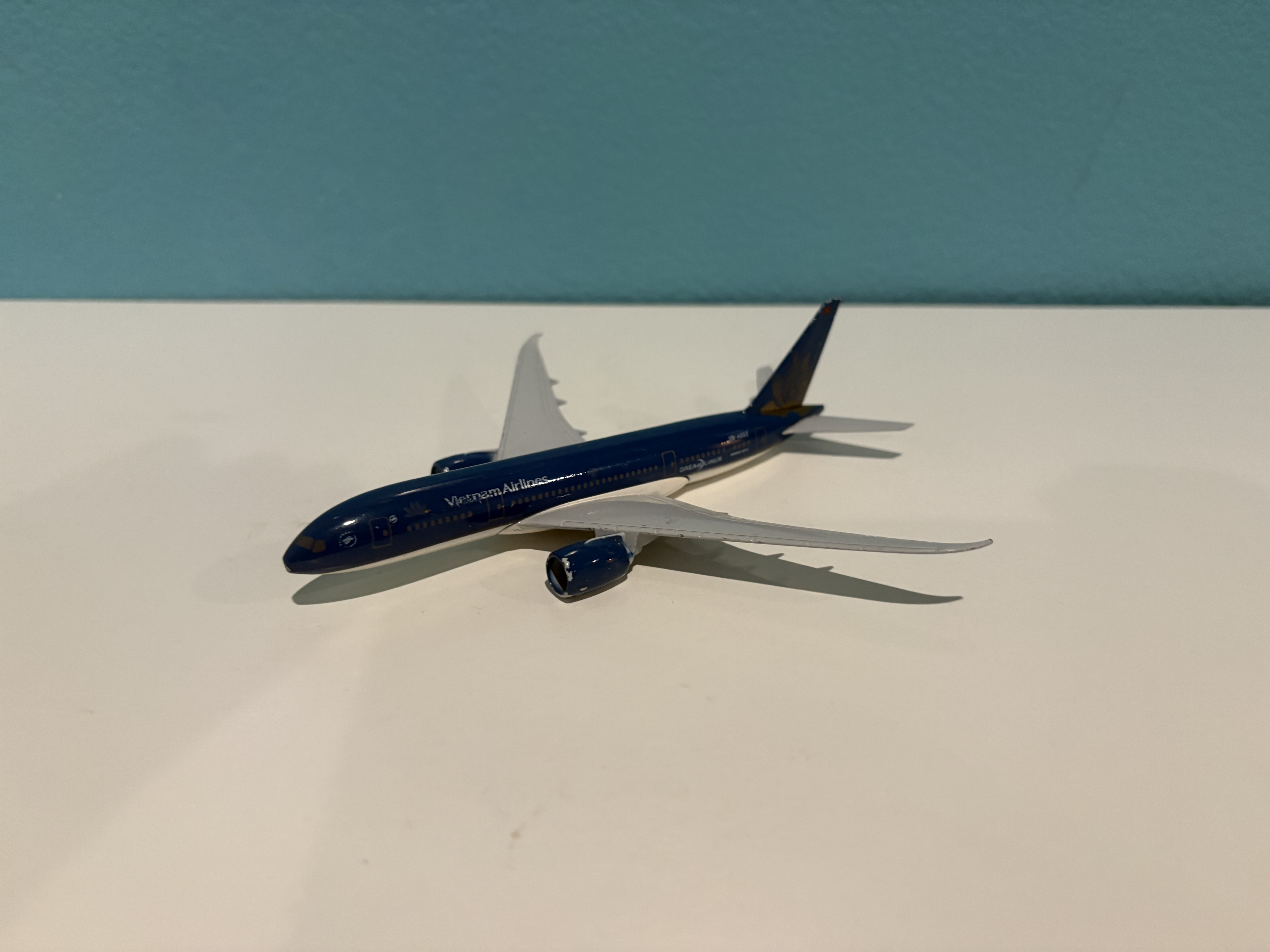 Vietnam Airlines Boeing 787-9 1:400