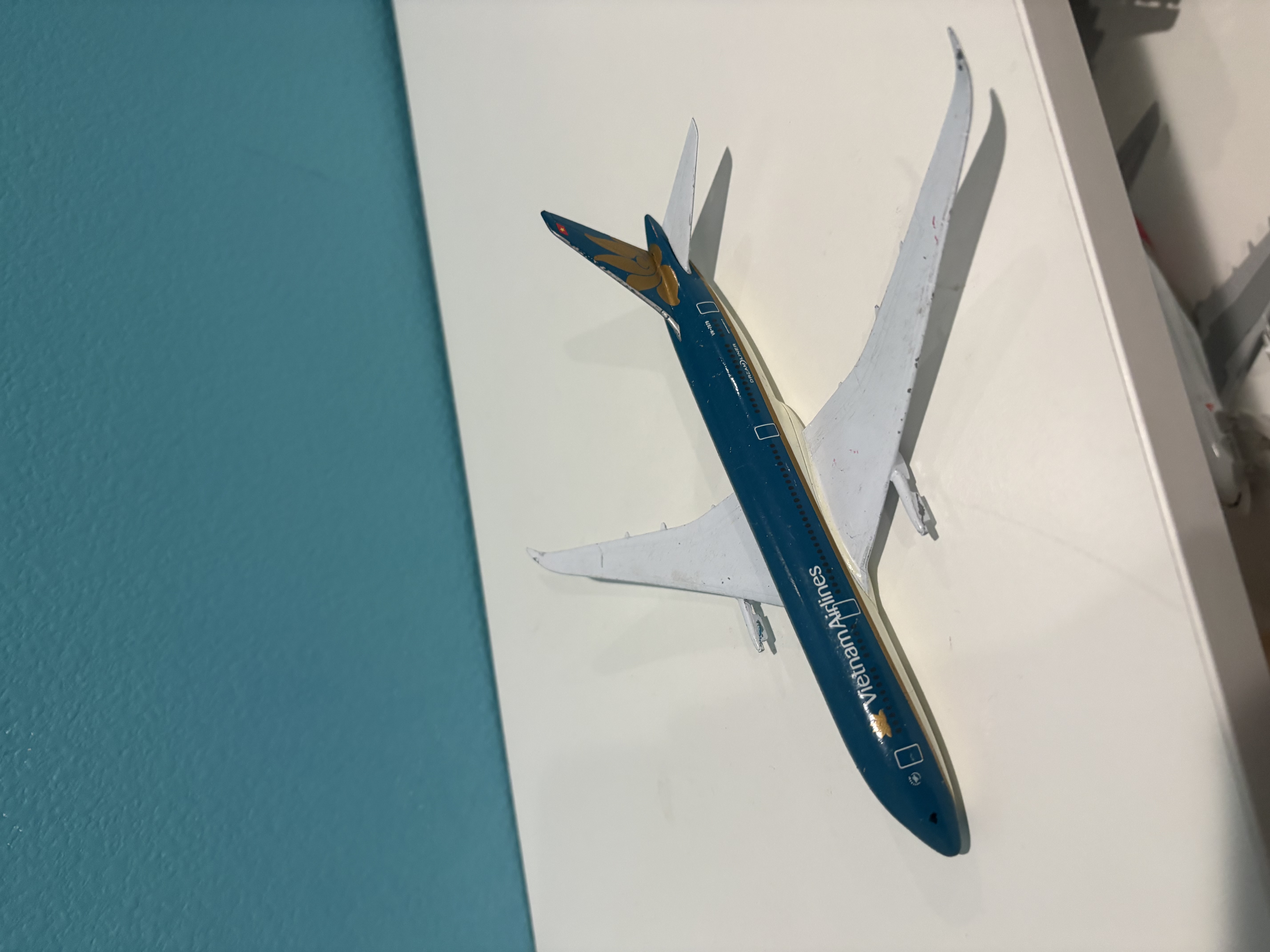 AirModels Vietnam Airlines Boeing 787-9 1:300